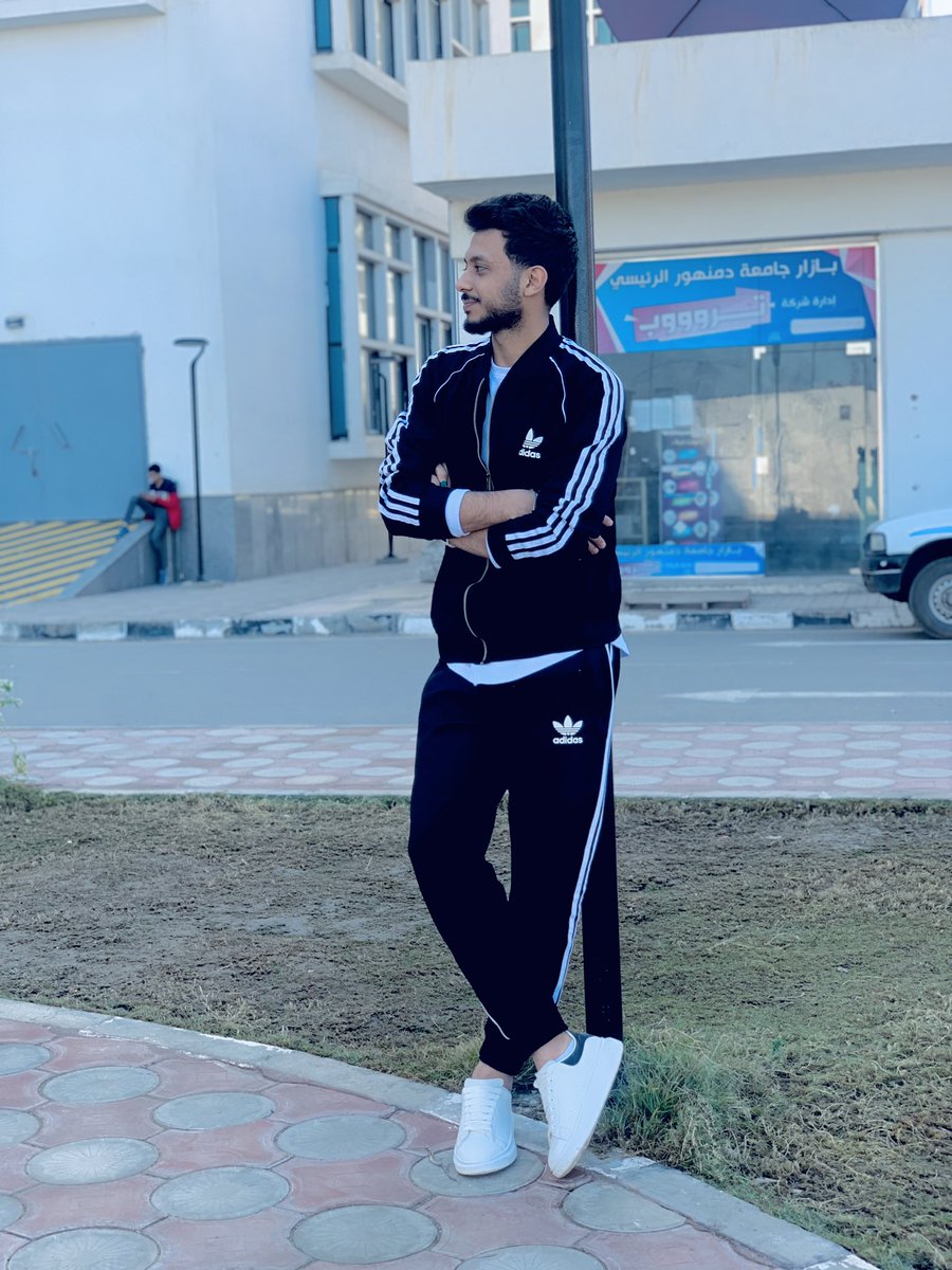 gbrott4's tweet photo. 🖤🥱 https://t.co/AreomLiLXC
