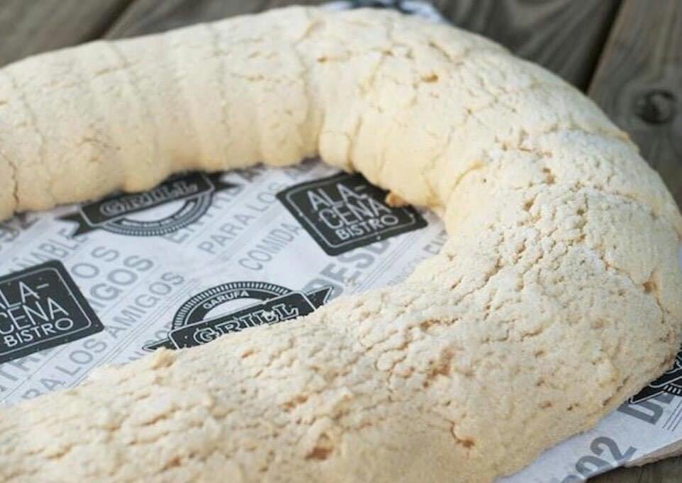 lgnacioduh's tweet photo. así deberían ser todas las roscas de reyes: https://t.co/8qydBKMqJp