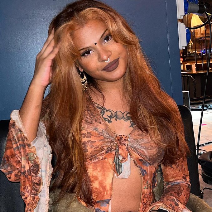 Hi Twitter (X), I can&rsquo;t stop changing my hair https://t.co/jHZWxbMjVA<a href="/tag/trans"class="tags"><span>#trans</span></a>