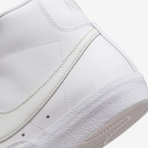 Nice size options are 60% OFF for the white/photon dust 'Airbrush' Nike Blazer Mid '77 VNTG at just $40 + shipping. #promotion BUY HERE -> bit.ly/3S6JNdE