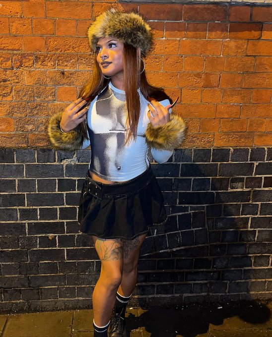 New Years Tranny https://t.co/dFRkMXJ7BA<a href="/tag/pride"class="tags"><span>#pride</span></a><a href="/tag/trans"class="tags"><span>#trans</span></a>