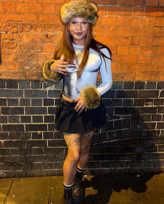 New Years Tranny https://t.co/dFRkMXJ7BA<a href="/tag/pride"class="tags"><span>#pride</span></a><a href="/tag/trans"class="tags"><span>#trans</span></a>