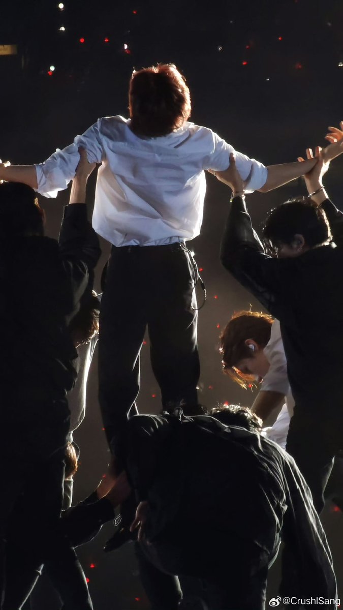 Oh my lord🫣

#minghao #THE8 #디에잇