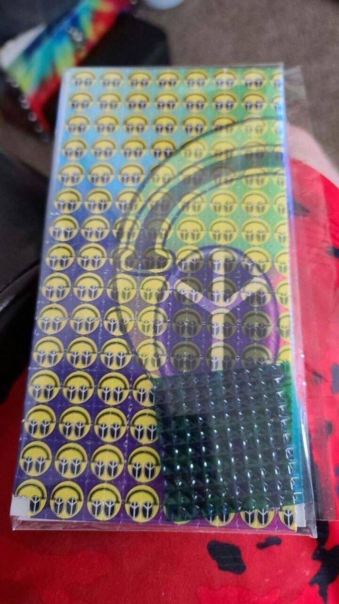 Hook-up with me farm we absolutely got top 💯 medical marijuana strains, seed, Xanax bars, cbd oil, carts, clones, hash, shrooms and gummies available see our channel 👇👇👇👇

t.me/psychedelicHq