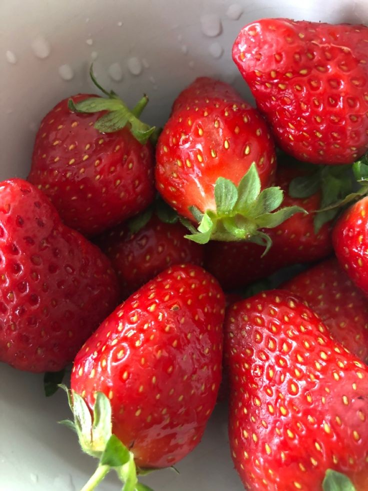 rainbow_explode's tweet image. Strawberry 🍓🌟