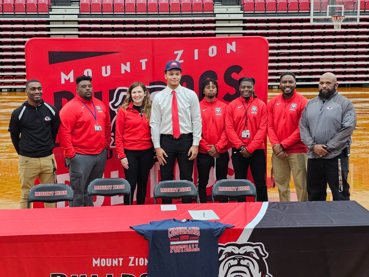 Ryan Bell (@ryanbell_17) on Twitter photo Blessed to have this opportunity. Made it official today.. Can’t wait to be in The Burg❗️<a href="/UCPatriotFball/">UC Patriot Football</a> <a href="/CoachHouse_UC/">Shan Housekeeper</a> <a href="/CoachDanSutton/">Dan Sutton</a> <a href="/StarrThompson20/">Starr Thompson</a> <a href="/RecruitGeorgia/">Recruit Georgia</a> <a href="/CoachBinyard/">Coach Binyard</a>
mzbulldogs.com/2024/01/04/rya… Blessed to have this opportunity. Made it official today.. Can’t wait to be in The Burg❗️<a href="/UCPatriotFball/">UC Patriot Football</a> <a href="/CoachHouse_UC/">Shan Housekeeper</a> <a href="/CoachDanSutton/">Dan Sutton</a> <a href="/StarrThompson20/">Starr Thompson</a> <a href="/RecruitGeorgia/">Recruit Georgia</a> <a href="/CoachBinyard/">Coach Binyard</a>
mzbulldogs.com/2024/01/04/rya…
