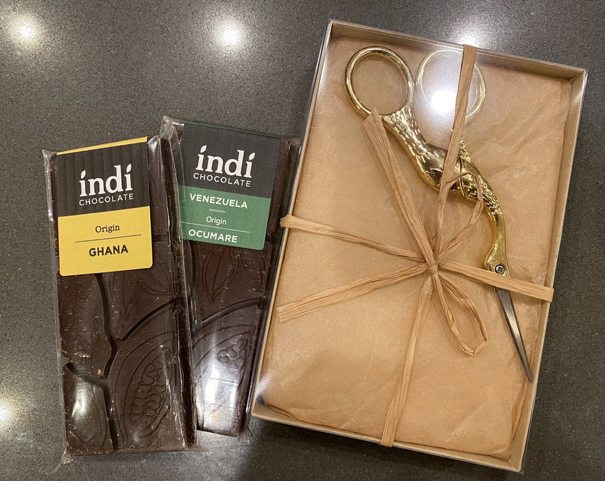 I am either doing something really right or really wrong, but my research fellows totally get me. Behold this incredibly thoughtful gift of chocolate and beautiful *lefty* sewing scissors. 🥲 <a href="/ChristinaAsare_/">Christina</a> , Jenny Chen <a href="/Dermoutcomes/">IDEOM</a>