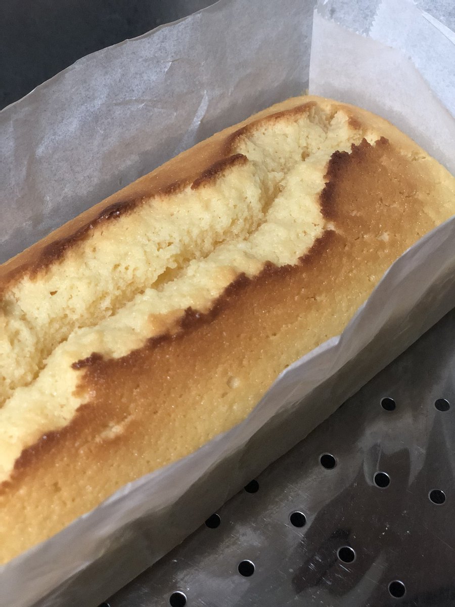 Kenny_arvan's tweet photo. しっとりパウンドケーキ🍋
悪くない悪くない。☀️ https://t.co/q9IwUteAFy