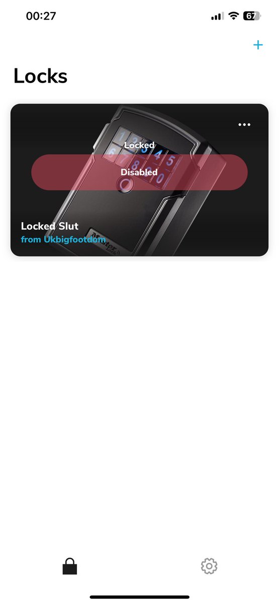 So I had a play with the cage and lockbox. Unfortunately for me, <a href="/ukbigfootdom/">UKBIGFOOTDOM</a> saw a notification from the lockbox and disabled it so I’m now locked in my @Behbarzbelts Clearly, I deserve to be let out… what do you think? 😈