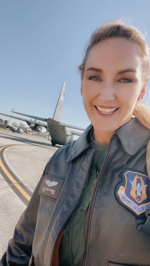 KevinBurrellMLB's tweet photo. My daughter getting some flying in today around GA on her C-130 #USAFR https://t.co/M37cXJfQGd