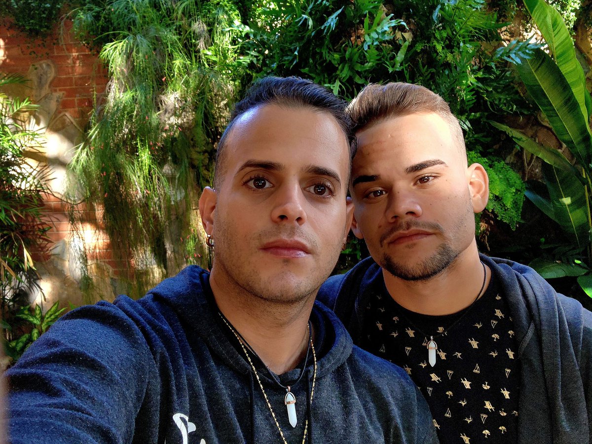 AdrianCM1997's tweet photo. 💚🌈❄️ https://t.co/tsJE1ZempL