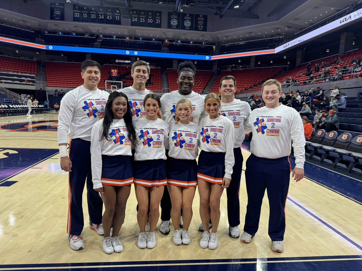 Auburn Cheerleading tweet media