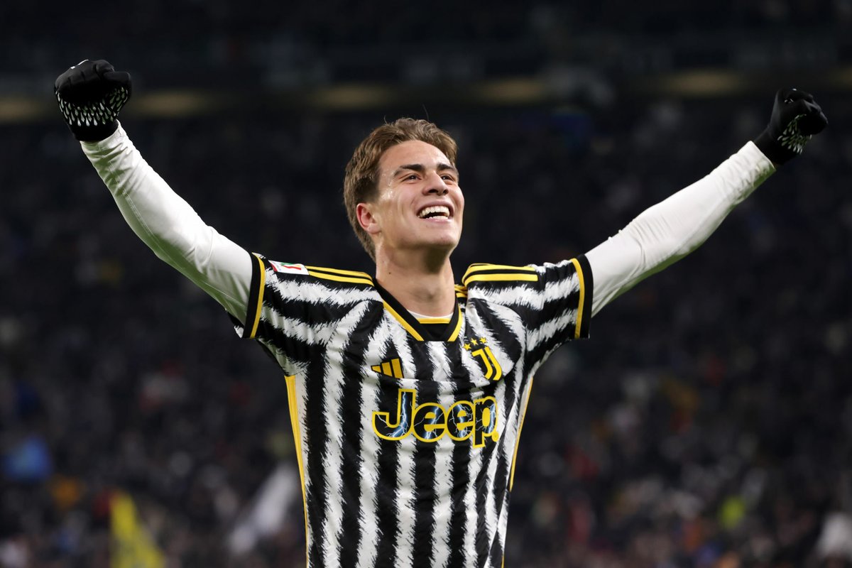 Kenan Yildiz. CF/18

Star Born ⭐️