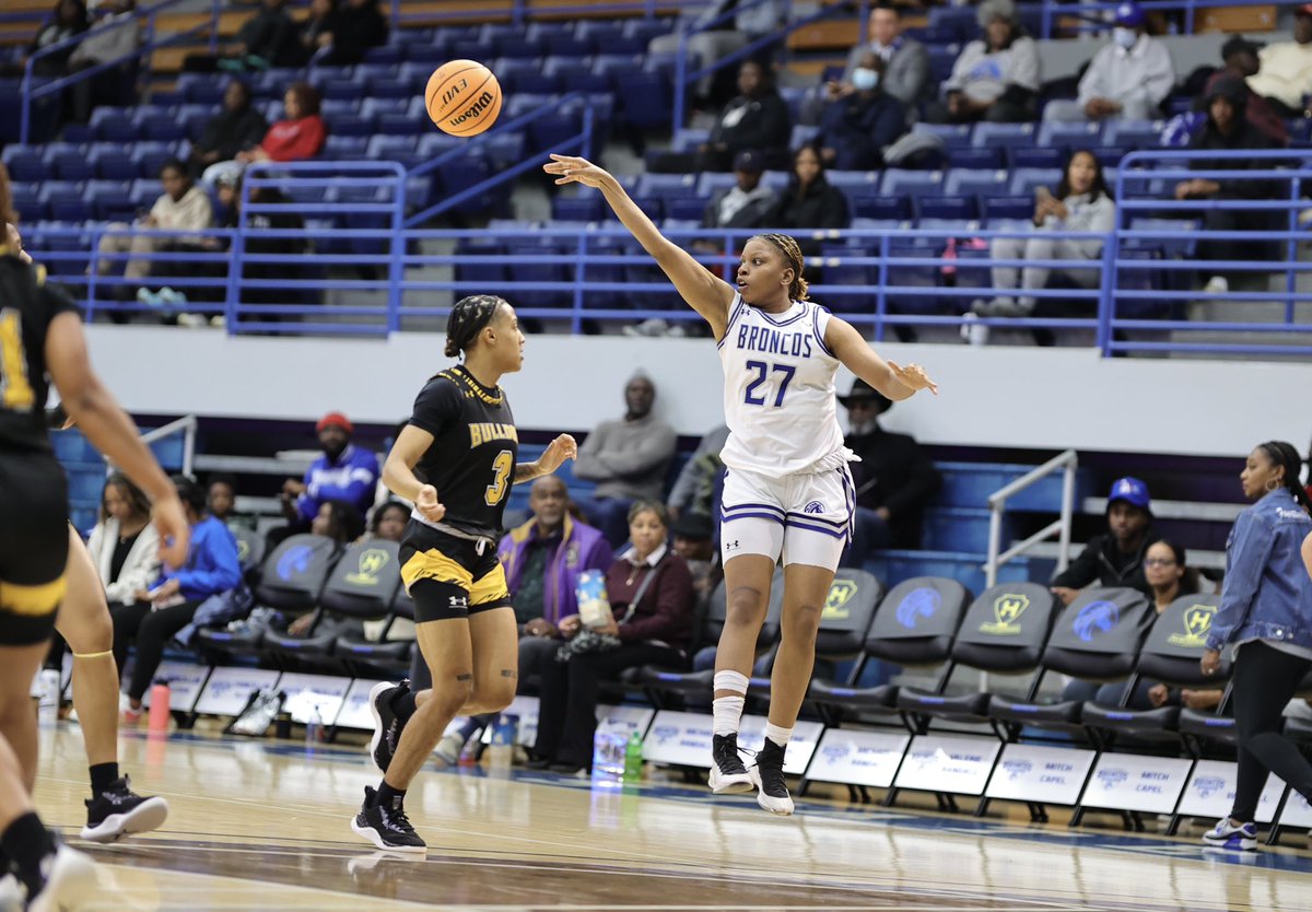 FSUBroncos's tweet photo. 🏀 Fayetteville State University Women’s Basketball Triumphs Over Bowie State! 🎉 71-54 https://t.co/LMCd3k6oi8