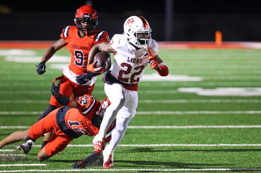 After a good conversation with <a href="/harrysat15/">Harry Satterwhite</a> I am blessed to have earned/received an offer from <a href="/EMCCathletics/">EMCC Athletics</a> . <a href="/COACHMARCHIGH/">Marc High</a> <a href="/GautierFB/">Gautier Football</a> <a href="/hunter15collins/">Hunter Collins</a> <a href="/CourseLlc/">The Coach Joe</a>