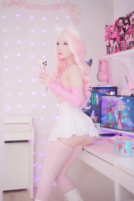 Sending ? pics or PS5 to everyone that says hi ❤️ https://t.co/ZQCHVLLFzE