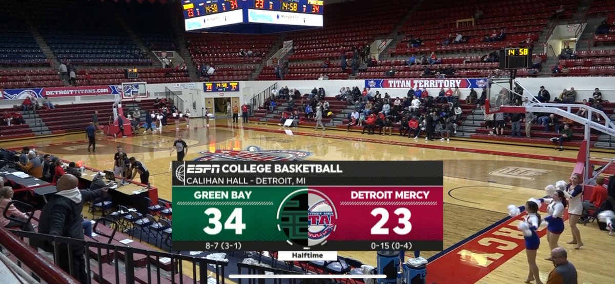 Nice three to close the half for <a href="/gbphoenixmbb/">Green Bay Men’s Basketball</a> - keep rolling boys.