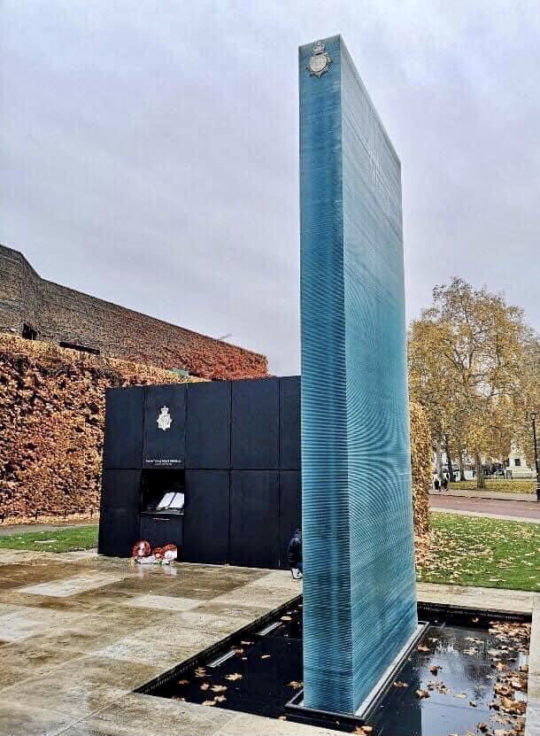 Today we remember the 3 @LancsPolice officers who died attempting to rescue a man from the sea near Blackpool.@Police_Memorial created the UK’s 1st police Roll of Remembrance. The Roll is now proudly displayed in the @UK_NPM #HonouringThoseWhoServe #PoliceFamily #PoliceMemorials