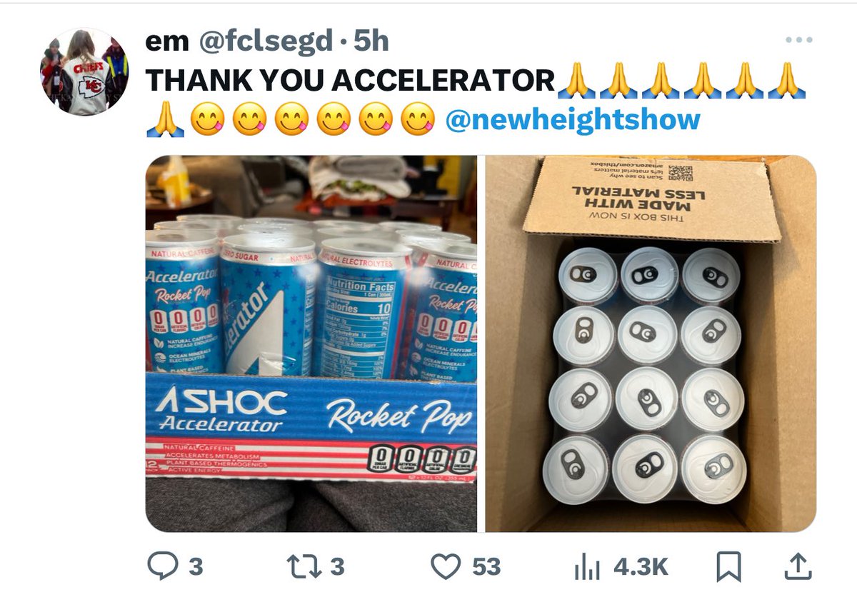 fclsegd's tweet photo. we are so cute with our little rocket pops😋😋😋😋😋😋😋😋 @newheightshow https://t.co/91JQdea2dl