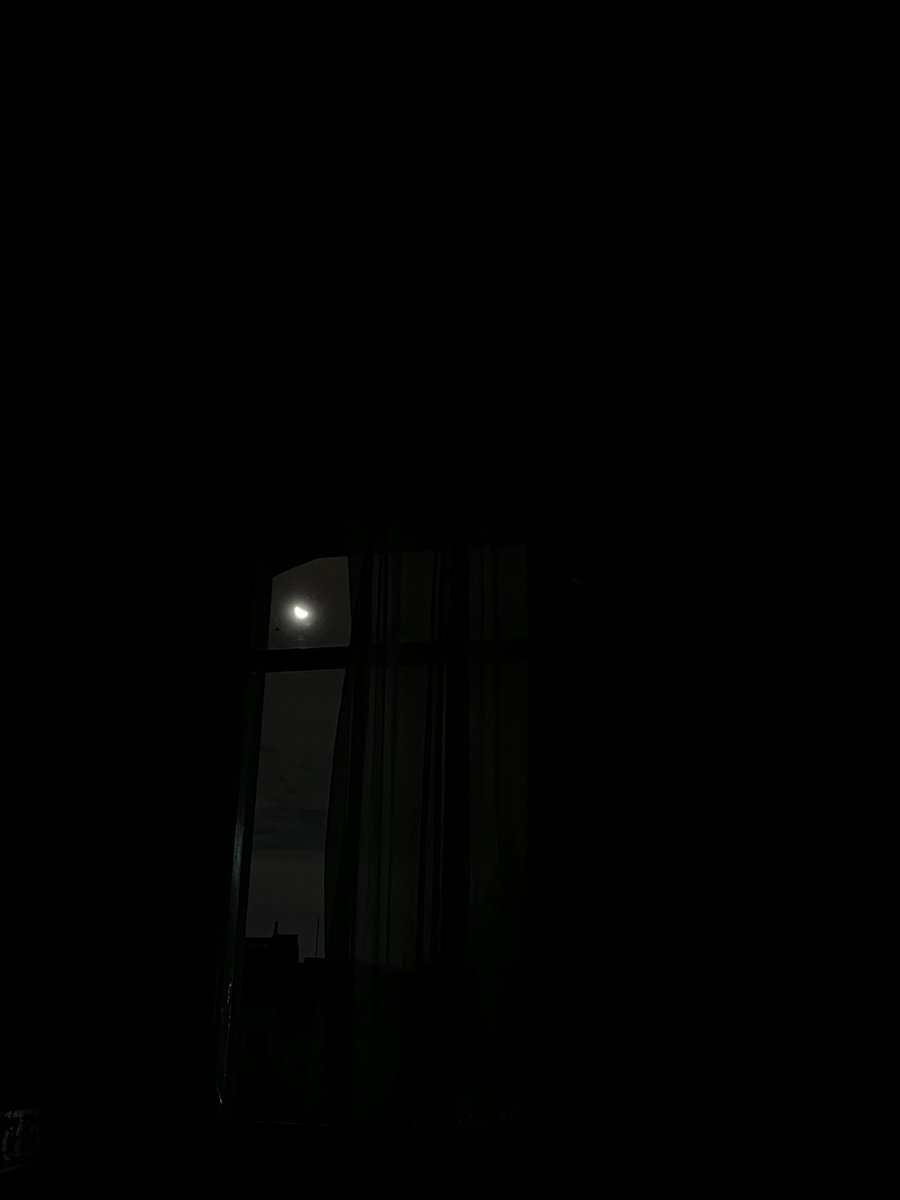 Pencereyi aç ay girebilir içeri