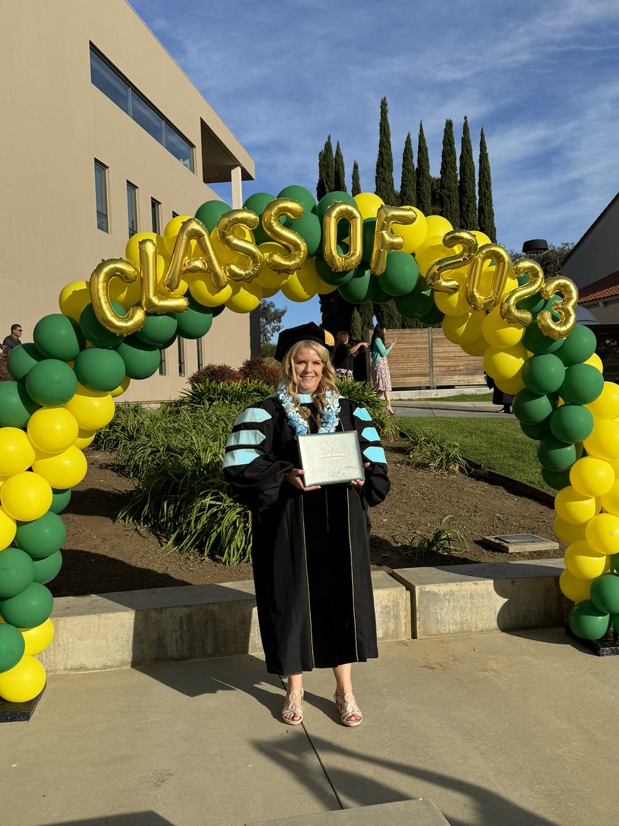 pavidiskat's tweet photo. So much to be grateful for- faith, family, and friends got me to the finish line- thank you!!! https://t.co/6Zu03xRvNO