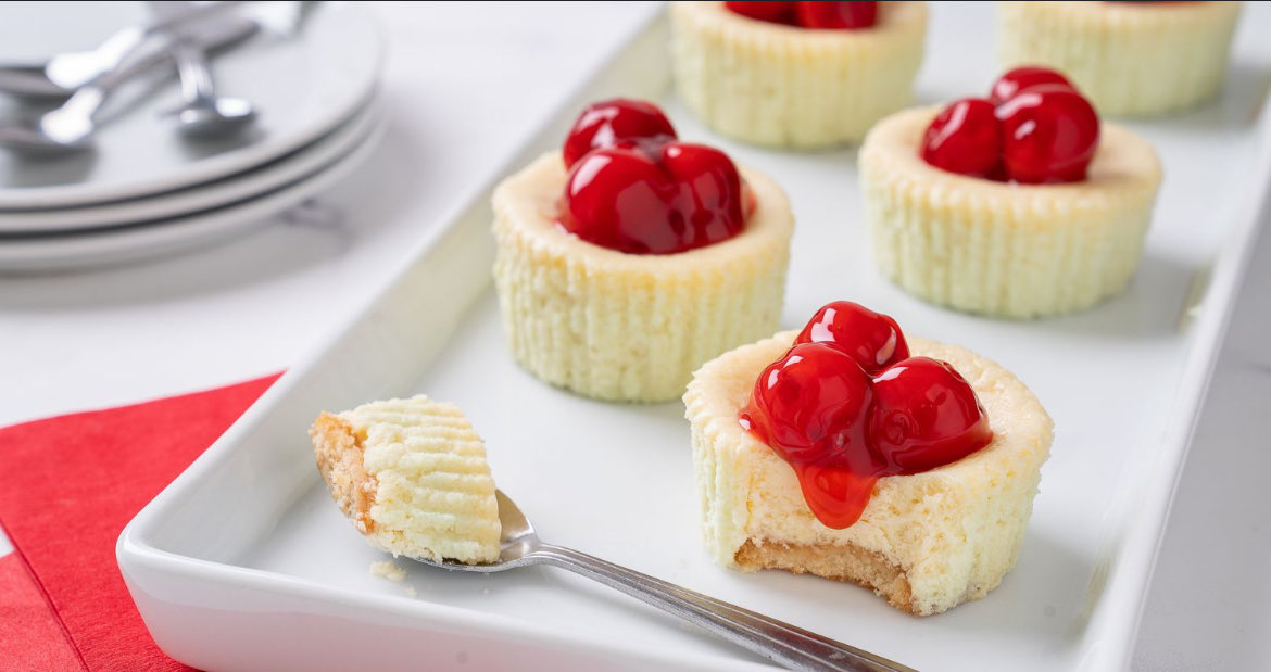 Yes or No ? 🤔 Mini Cheesecakes With Vanilla Wafer Crust ? 

Follow Me <a href="/Kennylew28/">BUGSY28™️</a> 
Turn On 🔔