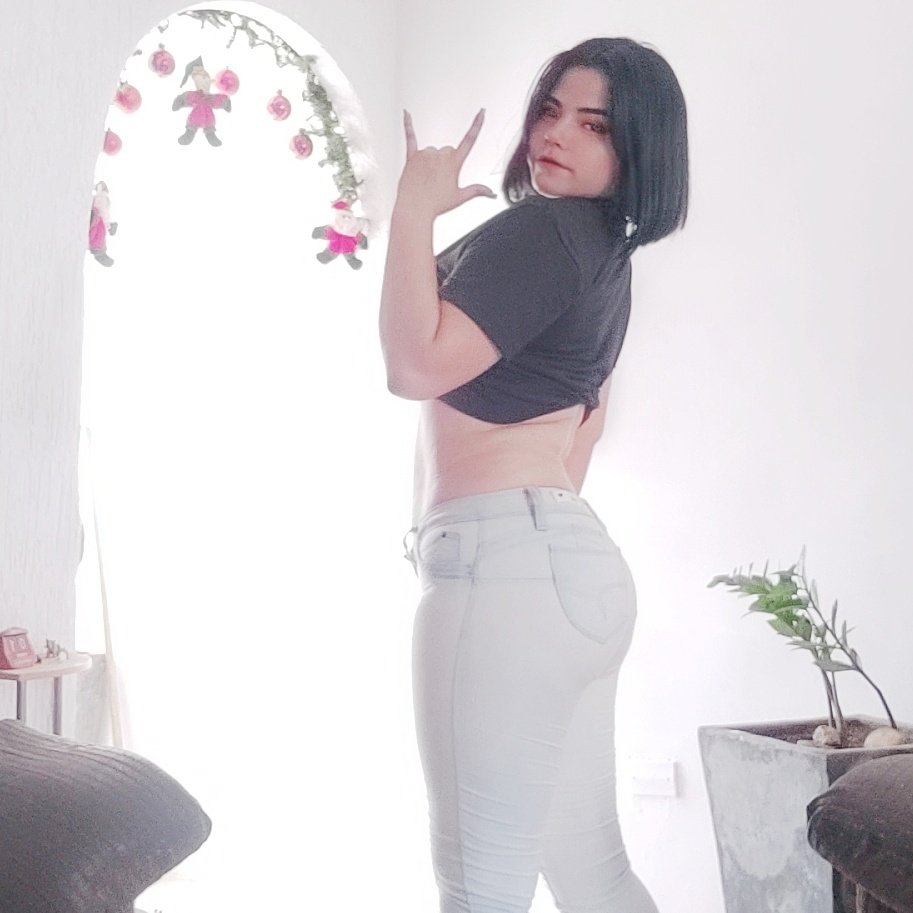 Heeavenfully_'s tweet photo. #NuevaFotoDePerfil https://t.co/iO7uYiveGs