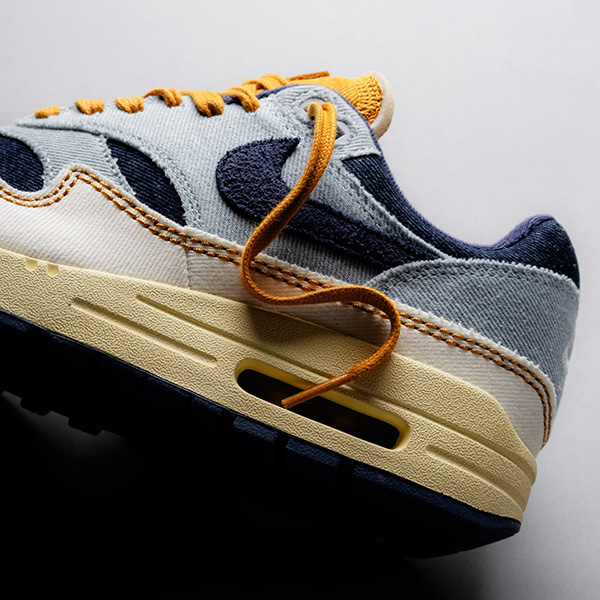 Savings of $70 OFF retail are active for the aura/pale ivory-midnight navy 'Denim' Nike WMNS Air Max 1 '87 at $89.98 + shipping. #promotion BUY HERE -> bit.ly/3NRNCAK 🔥