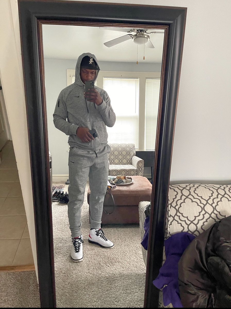 callmejmo's tweet photo. “I can’t tell you how to live your life cause I ain’t in your shoes
But I can give you a couple hacks to have your way and work your move”
♑️🐐
#johnrock https://t.co/QvnskODWr2