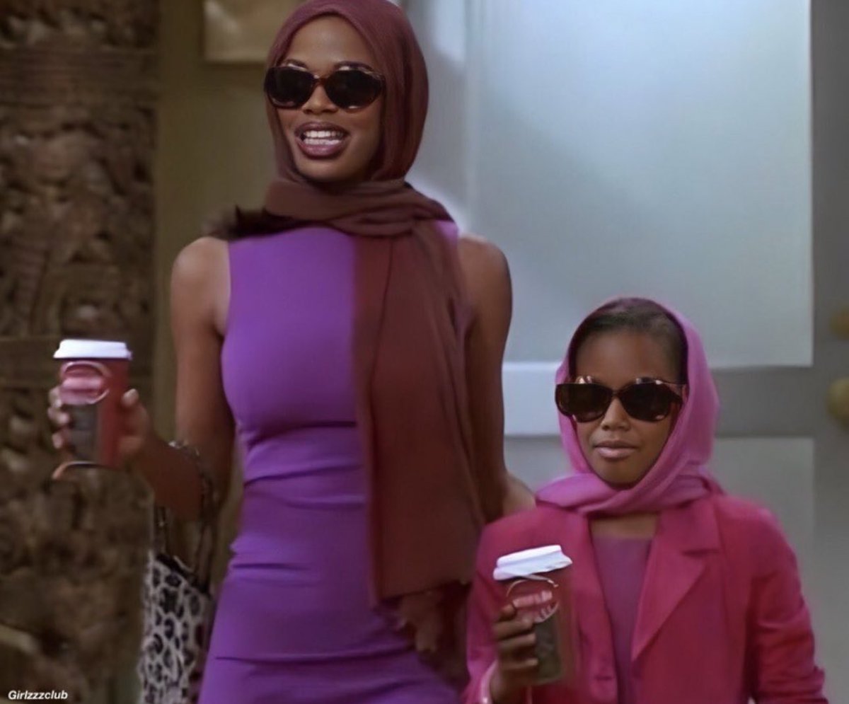 Using Glamour Magick to manifest my desires &amp; heal my inner child simultaneously ✨