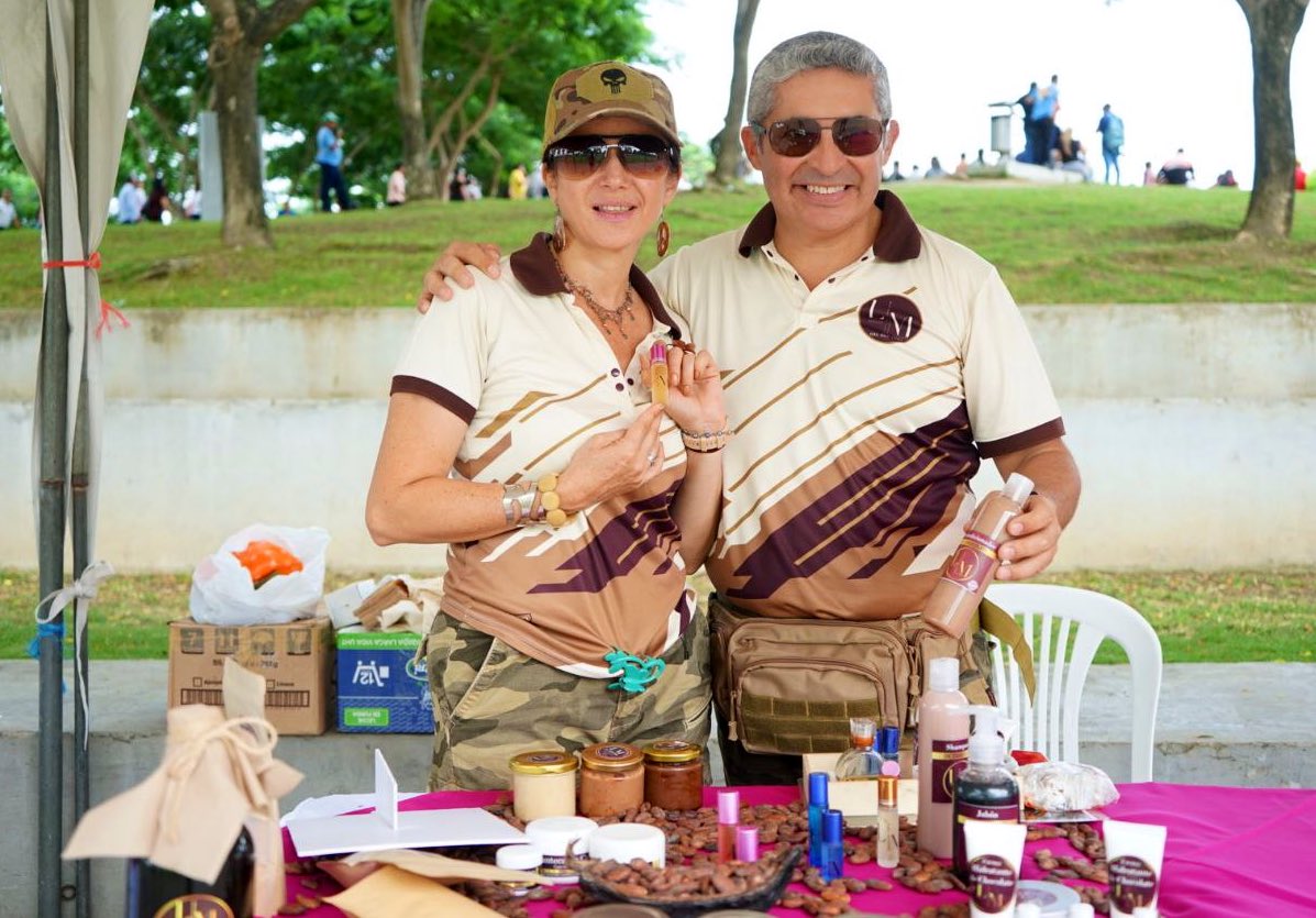 📍 #Manabí | Con presencia del presidente <a href="/DanielNoboaOk/">Daniel Noboa Azin</a> y la ministra @zaida_rovira se desarrolló el evento Alianza para aprender y emprender en #ElNuevoEcuador, en el marco del pacto social y productivo para promover el crecimiento económico y productivo de grupos vulnerables.