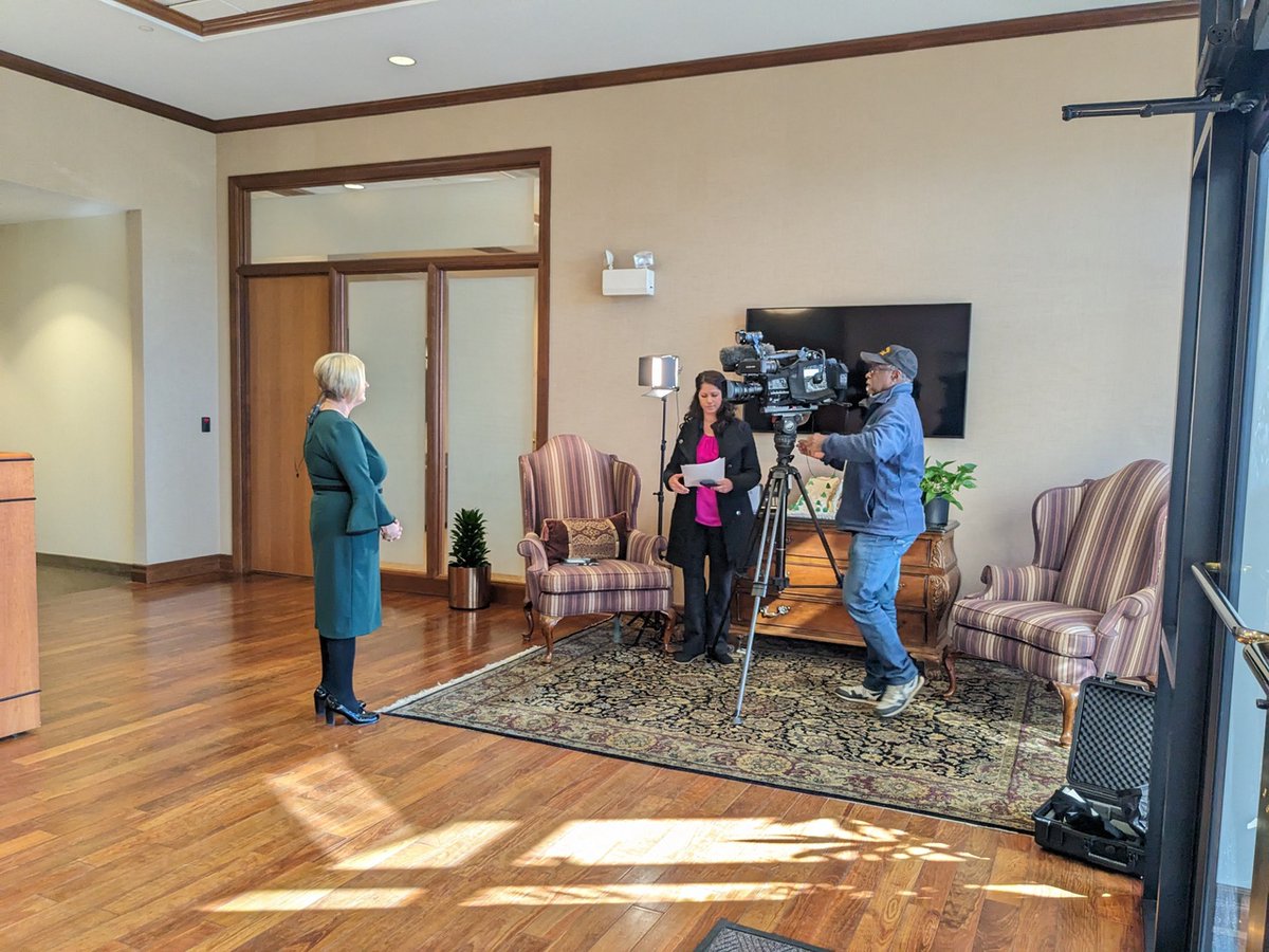 CRCrealty's tweet photo. CRC is proud and honored to partner with @Urban Alliance. Check out this @WMAR2News story showcasing Travis Robertson, an alumni of the UA Property Management Pathway and a member of the CRC family. 
https://t.co/ehj4p5NF17 #BeCRC #UrbanAlliance https://t.co/74SjeKWxJv