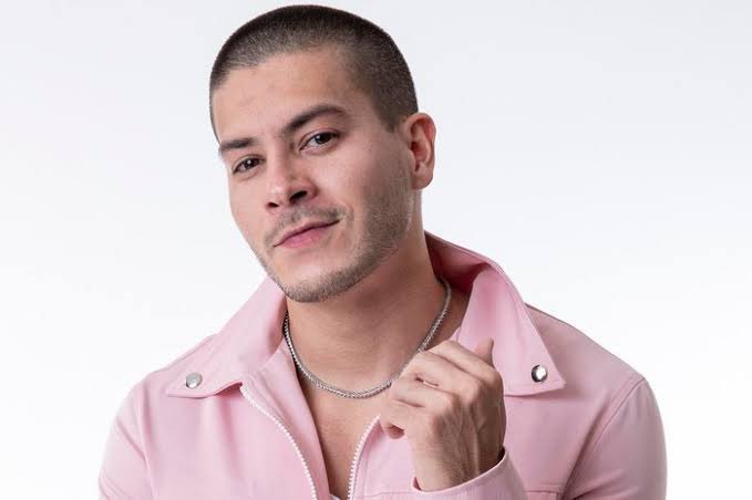 BoninhoComenta's tweet image. Todo mundo concorda que essa rivalidade da Jade Picon e Arthur Aguiar no #BBB22 foi uma das melhores que já aconteceu no #BBB certo? 👀

Vocês estavam do lado de quem?