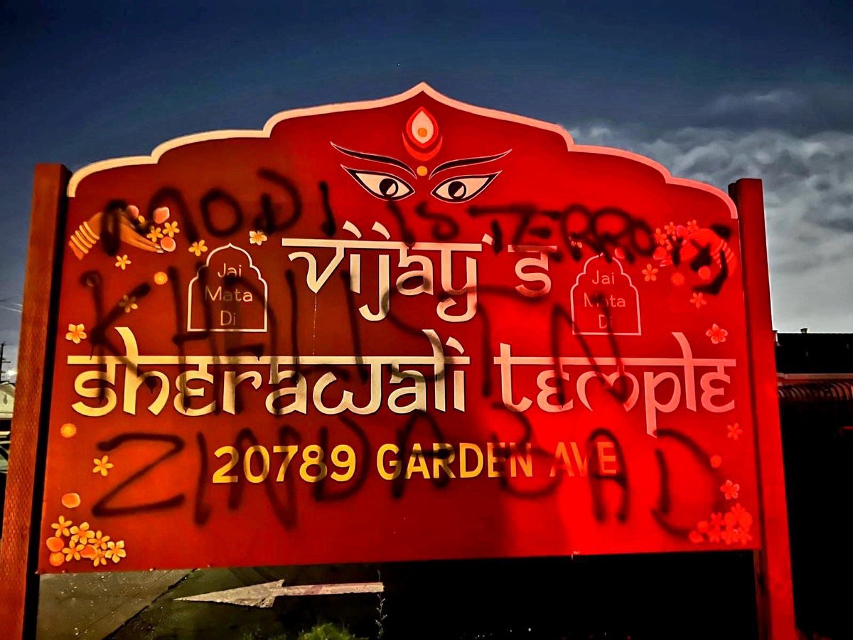 HinduAmerican's tweet photo. #Breaking: Another Bay Area Hindu temple attacked with pro-#Khalistan graffiti.
The Vijay’s Sherawali Temple in Hayward, CA sustained a copycat defacement just two weeks after the Swaminarayan Mandir attack and one week after a theft at the Shiv Durga temple in the same area.
HAF is in touch with temple leaders and in contact with @AlamedaPD & @CivilRights.