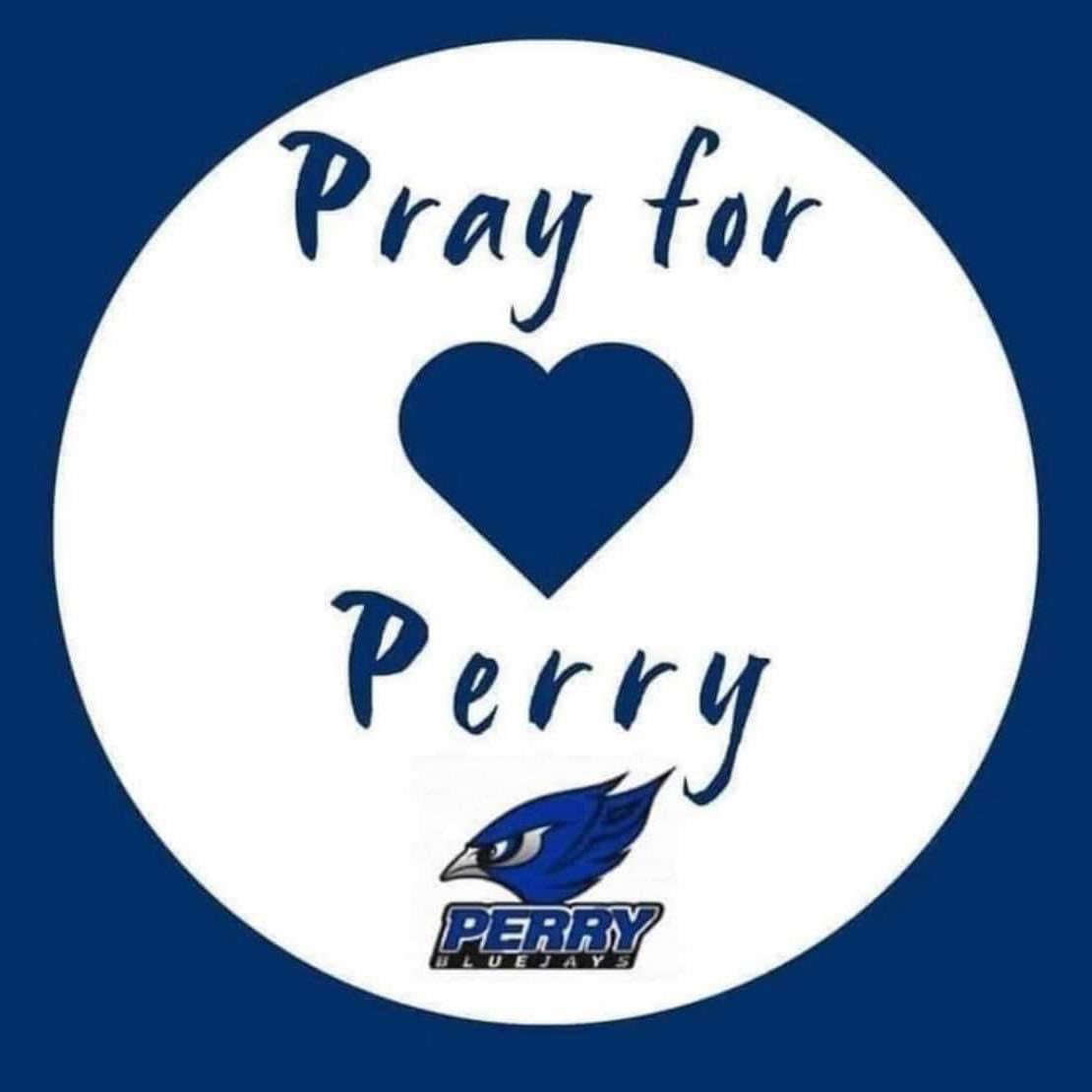 amandarmichael8's tweet photo. Prayers going out for all those impacted by today’s tragedy! #Prayforperry https://t.co/zVrNowyJnM