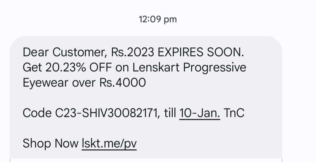 Shivu2512's tweet photo. Hey @Lenskart_com 

2023 has EXPIRED, yet, I am getting this message. 

Send me hampers like co goggles, glasses lens etc , instead of 2023 EXPIRED MESSAGES spamming my device. 

Don't just upgrade lenses, but your system too😆 https://t.co/f6wo7dArsf