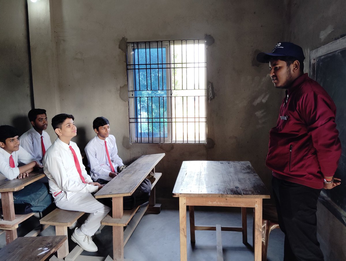 nss_unit_adp's tweet photo. Empowering our community to say NO to drugs! 🚫 Recently visited the first school Pranabanda Vidyamandir, engaging with students, guardians, and teachers to raise awareness and build a stronger, drug-free future together. By NSS unit of ADP College and Girls College. https://t.co/wcVhmhIZ9o