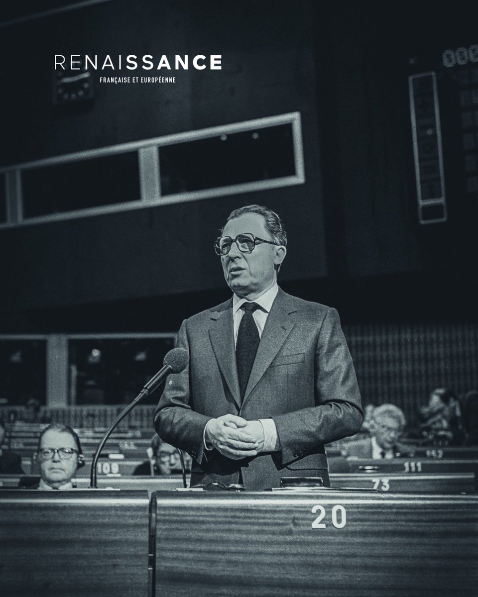 En ce jour d'hommage à Jacques Delors, saluons cet architecte de l'Europe et homme de valeurs.

À la tête de la Commission 🇪🇺 pendant dix années, il nous a laissé un héritage précieux : le marché unique, l’euro ou encore Erasmus.