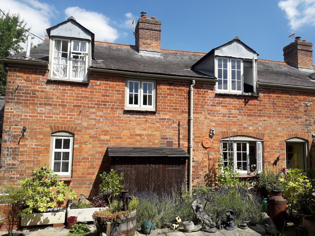 We welcome the Energy Efficiency Review.

Historic buildings can and must accommodate change if they are to play a crucial role in helping people reduce both carbon emissions and energy bills.

This review identifies opportunities to achieve this. ➡️ bit.ly/EnergyEfficien…