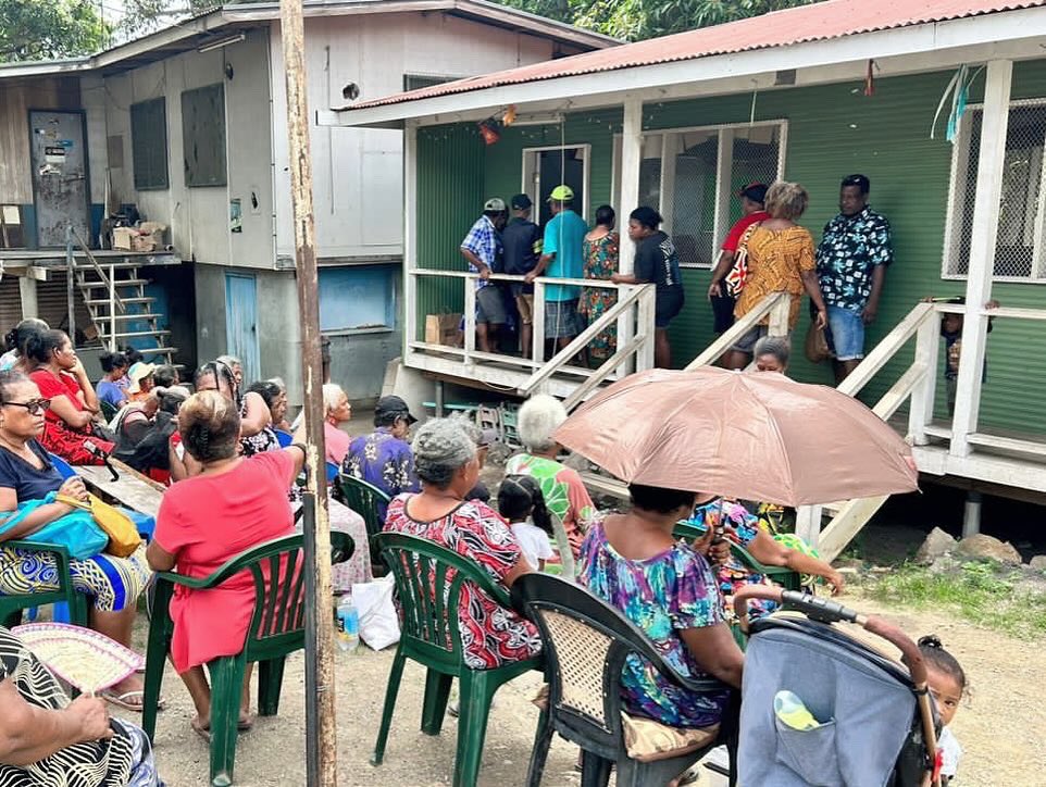 daditoka's tweet photo. Thank you to KTF and 4Eyes Foundation in partnership with MKA for another successful pilot Outreach Eye Clinic conducted at Kirakira Village. Over 75 people were assessed and 63 were issued new glasses. We also extend our appreciation to Koita Gamika Foundation for the support. https://t.co/bY9XuAdjtV