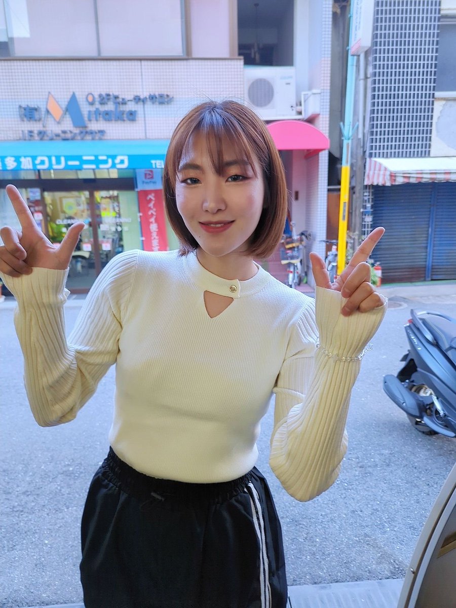 こんにちわ。芸夢です。
今年初めてのゲスト！！
逢坂そらプロが到着しました😍
23時までいますので、
遊びに来てくださいね♪