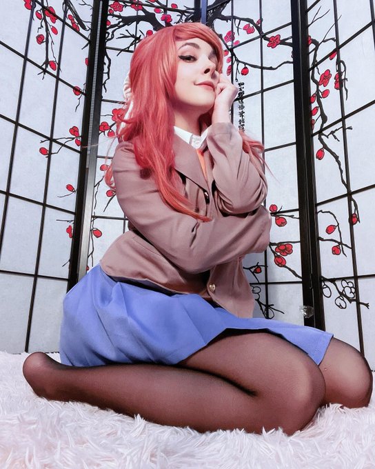 Every day, I imagine a future where I can be with you. 💗 https://t.co/ymhBQd5YU4