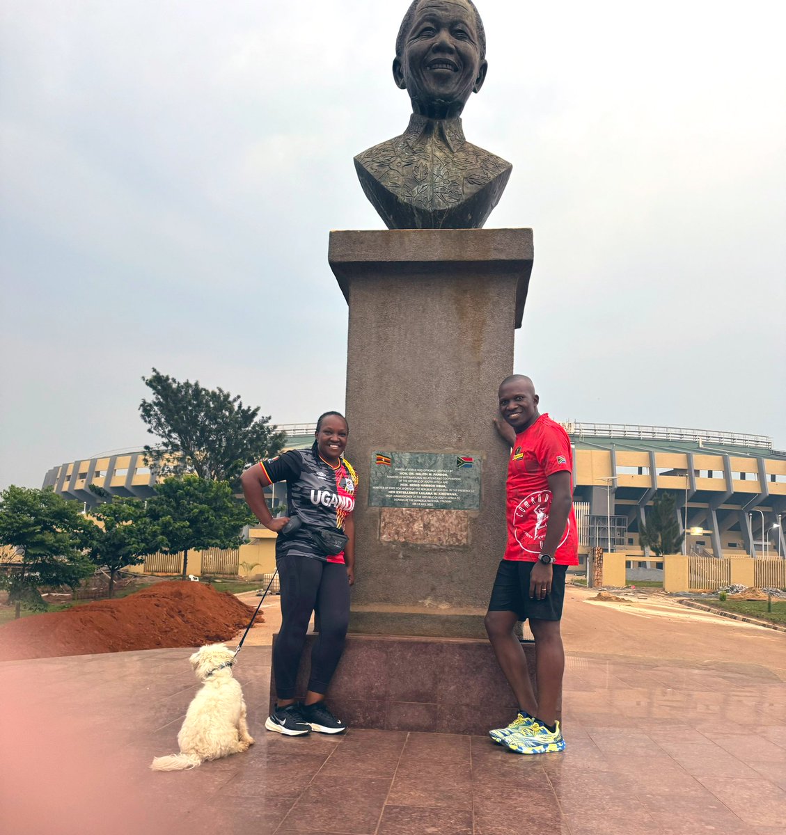 Today I had a lovely walk with @MosesRutahigwa The DHM of the Twitter Running School. We spoke about avoiding aging without growing. Aging is a given. Growth is a choice. Are you growing in speech, thought and reasoning? We shared how life is lived in the open. You can…