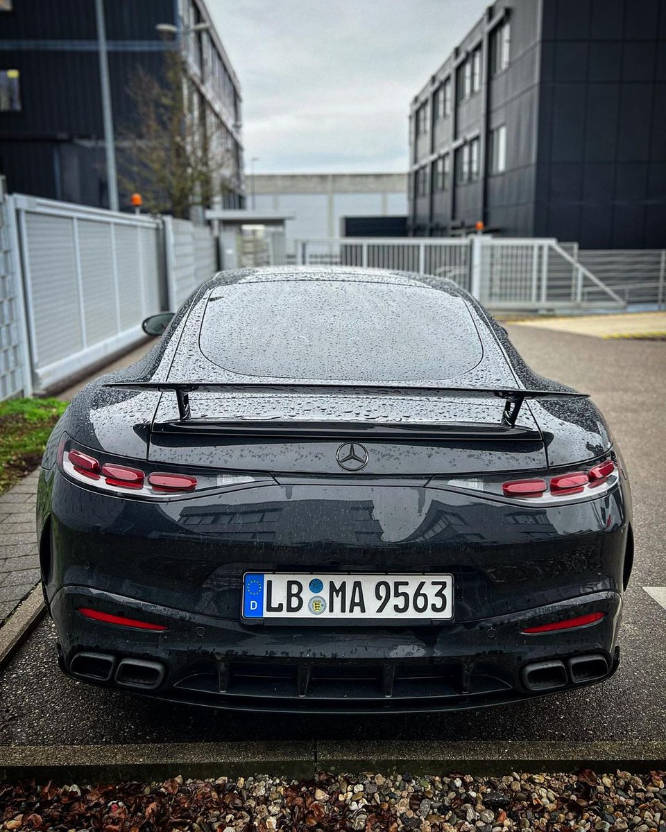 mbmaybachfans's tweet photo. New AMG GT63 🦇 Rate it 1-10!

📸: @dodi_cars_france_photos (IG) https://t.co/YNg6tr4SGf