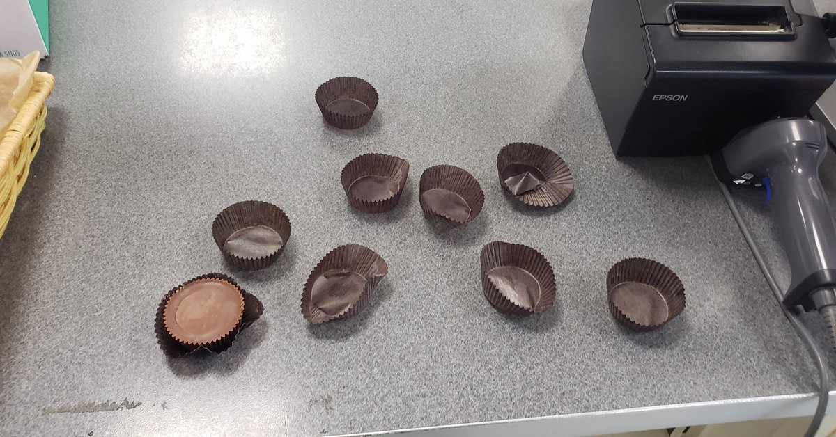 JacobOsborne23's tweet photo. One Cup: Nine Wrappers @reeses
Day 4 of 365 #everydaypostchallenge https://t.co/DwP86nFJJl