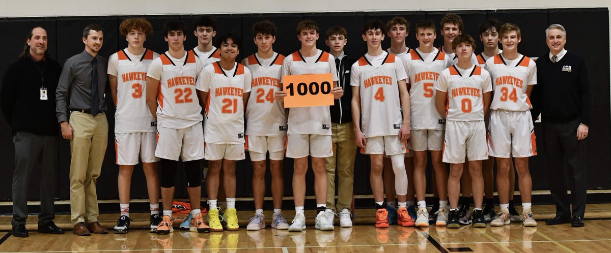 Congratulations to Cooperstown's <a href="/CharlieLambo25/">Charlie Lambert</a> on his 1,000th varsity basketball point, scored on his 39th point of the game tonight in a 72-53 win over M-E.
Team photo by Lucy Hayes, jumper by Mia Pelcer.   open.substack.com/pub/coopsports…