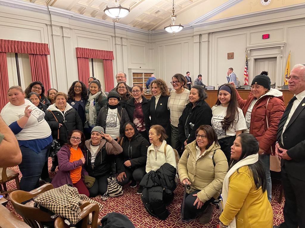 🚨 ⏰ 

#NJ #DomesticWorkersBillofRights #Updates 

After NJ Domestic Workers arrived to Trenton at 10 AM, it took 12 hours for the Appropriations committee to hear their testimonies on a #BillofRights! 

IT IS THE EFFORTS OF MIGRANT WOMEN WHO JUST MADE ITS PASSAGE POSSIBLE! 👏🏽