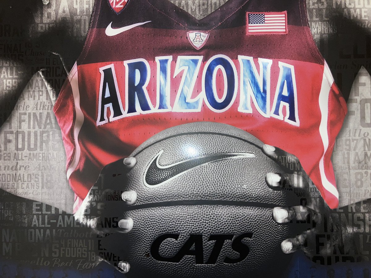 DavidKelly1290's tweet photo. Are you serious #KylanBoswell.
#Thatpass.
#BearDownArizona https://t.co/uwovBA7fDy