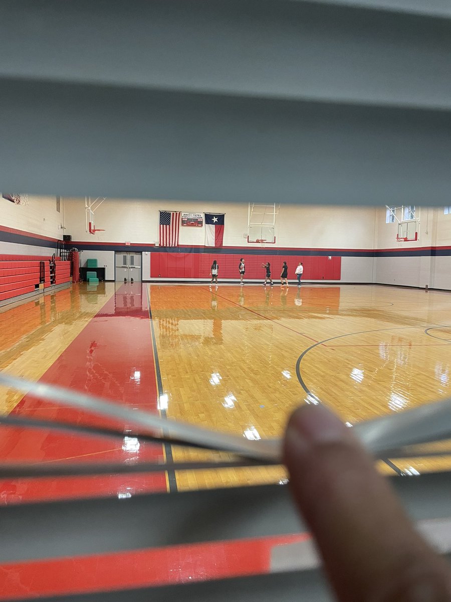 Dulles Girls Basketball 🏀 tweet media