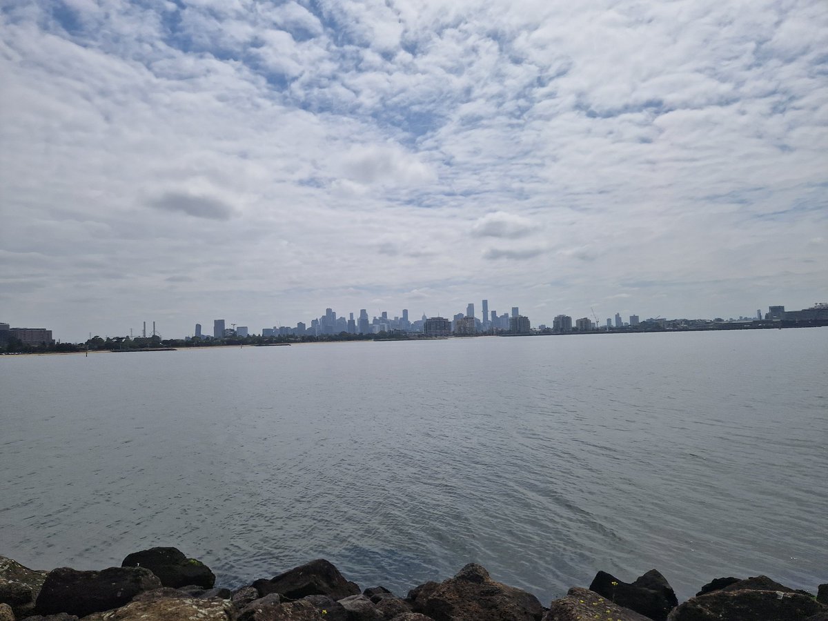 GeddeFN's tweet image. Havde min første løbetur i 4 år idag, hele 5km - pænt tilfreds med det da jeg er i mit livs værste form😅 

Tid til at komme igang igen🫡